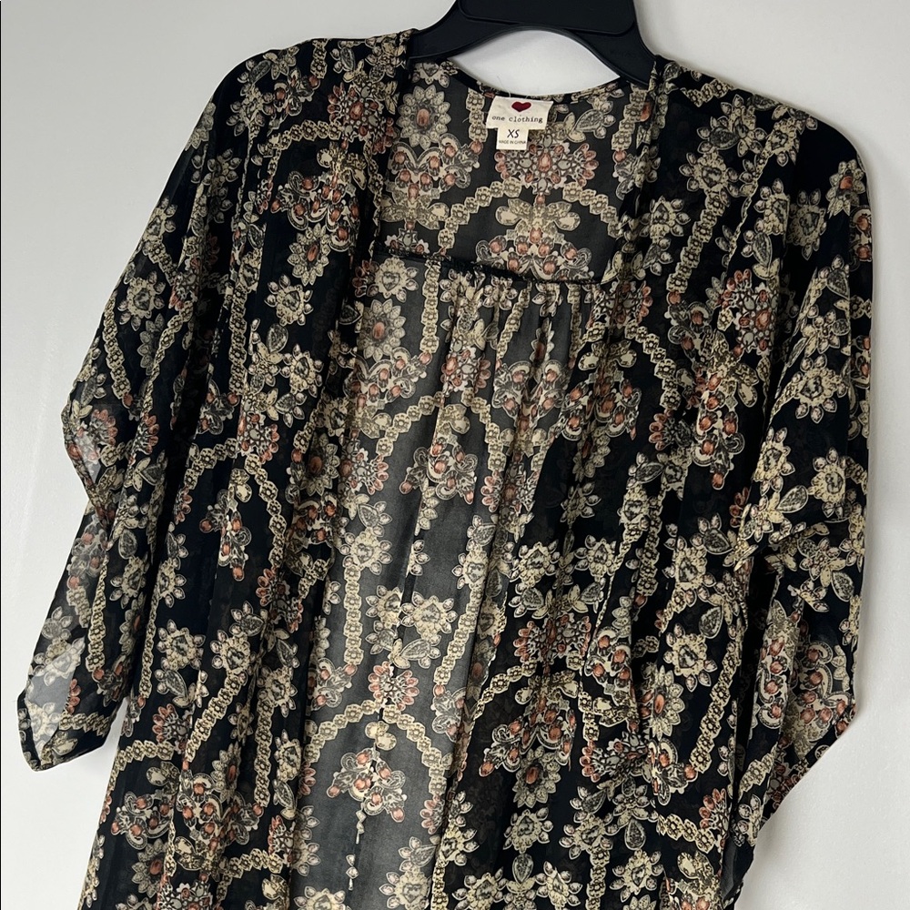 One Clothing Black Floral Print‎ Kimono Cardigan Cover Up XS Sheer Lightweight